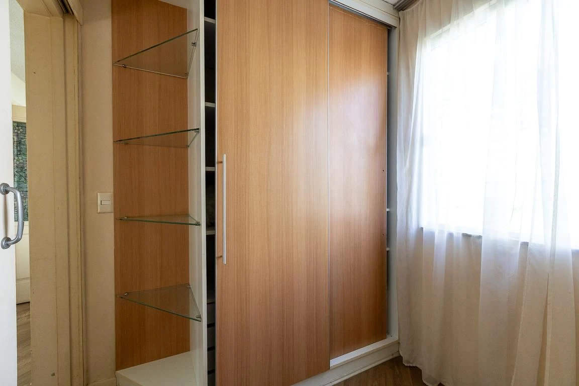2-bedroom apartment with a home office in Curitiba — photo 19