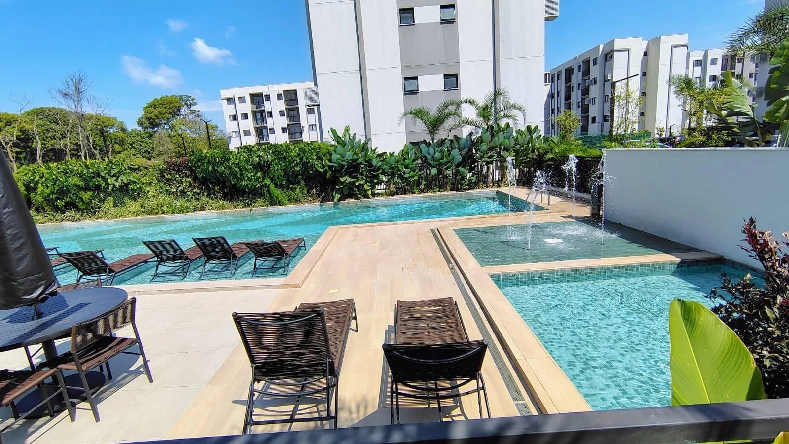 Furnished apartment, 50 m², with a grill on the balcony — photo 31