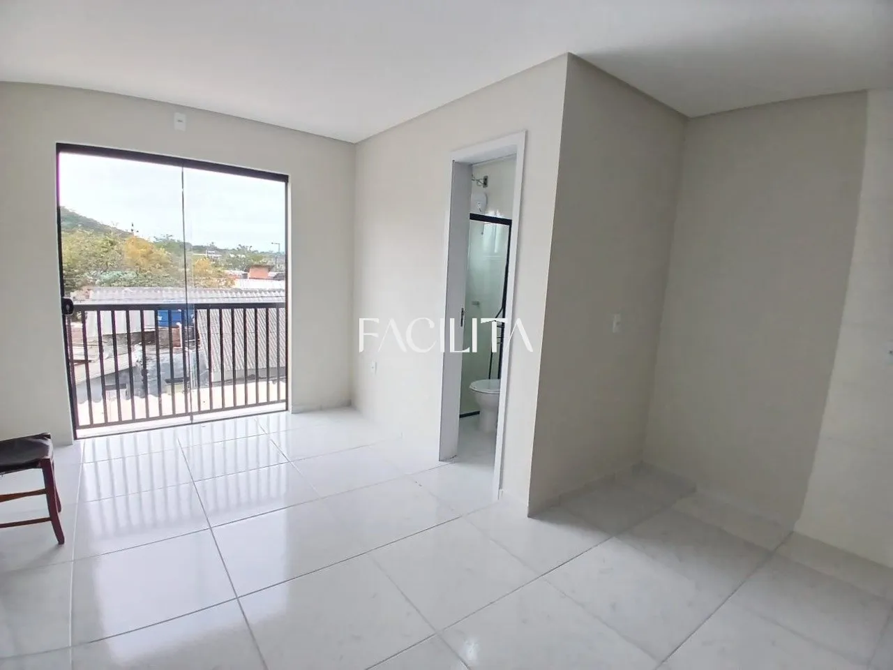 30 m² studio with a balcony and 1 parking space — photo 6