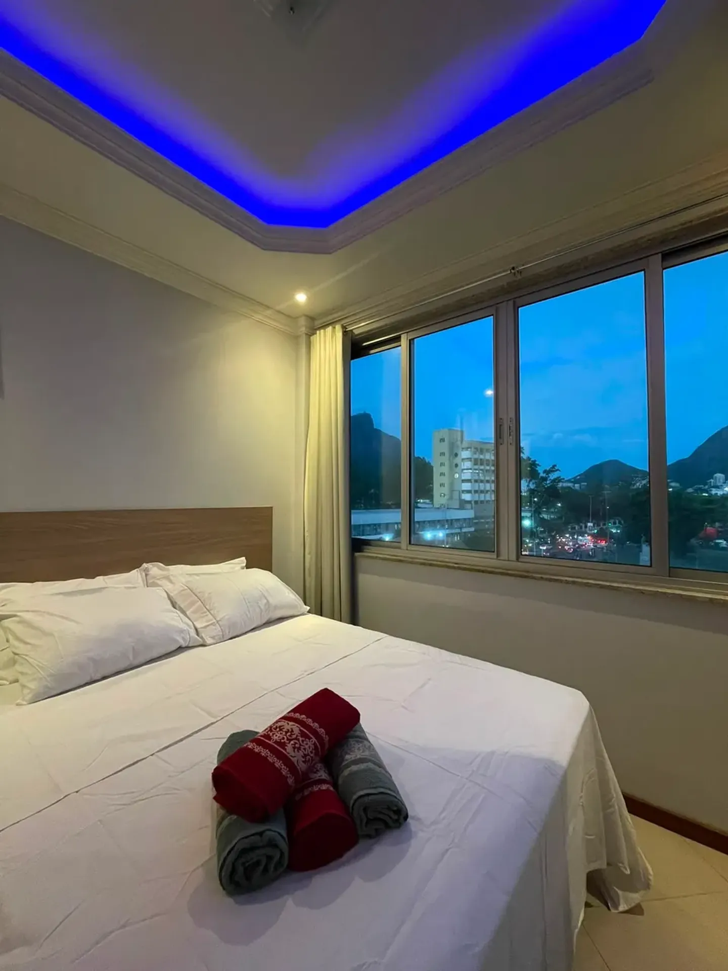 40 m² furnished apartment with 1 bedroom and glass shower — photo 4