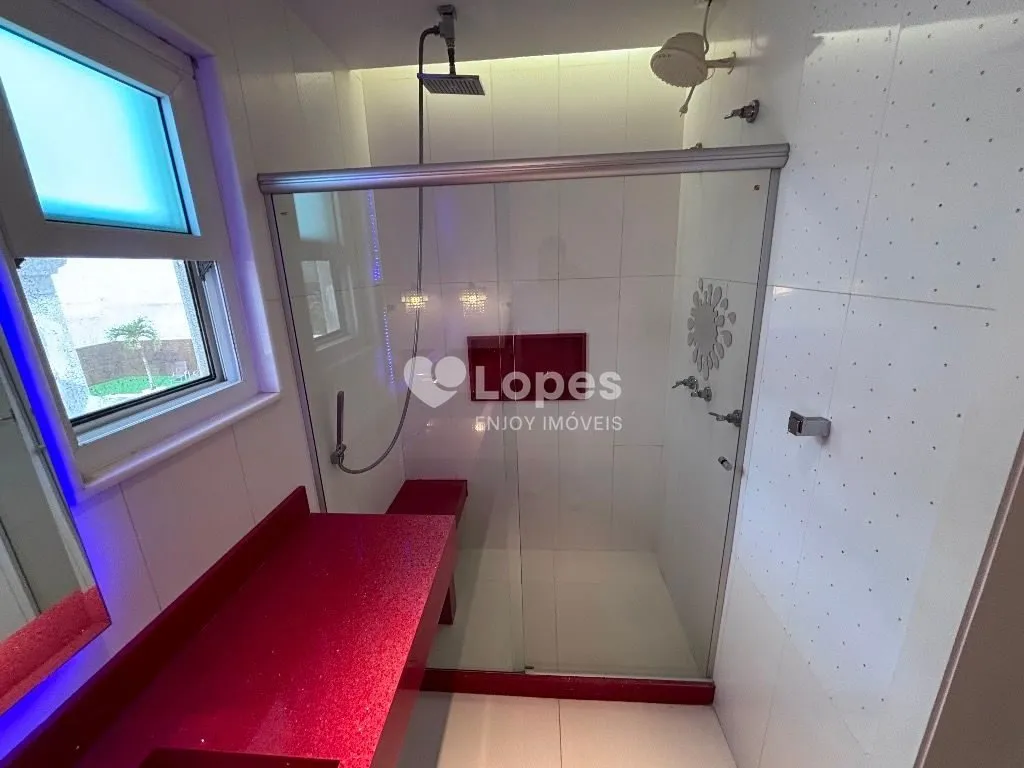 Unfurnished house with 7 bedrooms and 10 bathrooms — photo 11