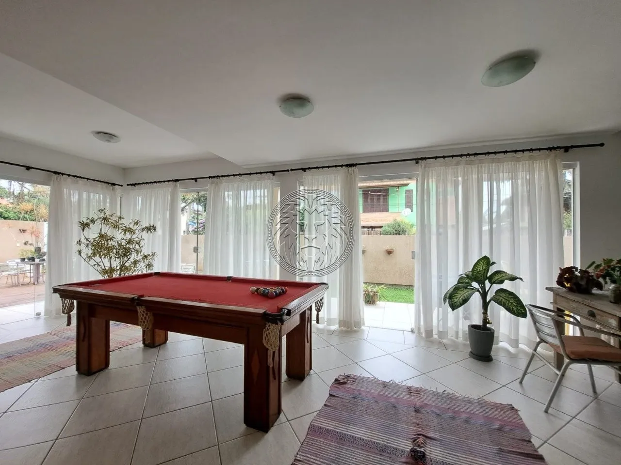 Casa en planta baja amueblada con 3 suites — photo 10