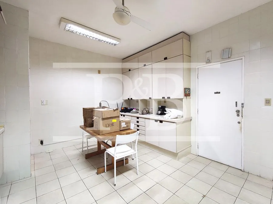 4-bedroom apartment with 283 m² and 2 parking spaces — photo 28