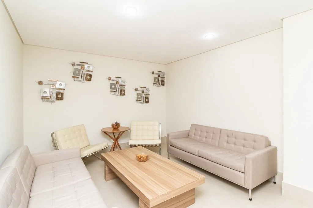 Rental apartment with 3 en-suite bedrooms and 4 baths — photo 48