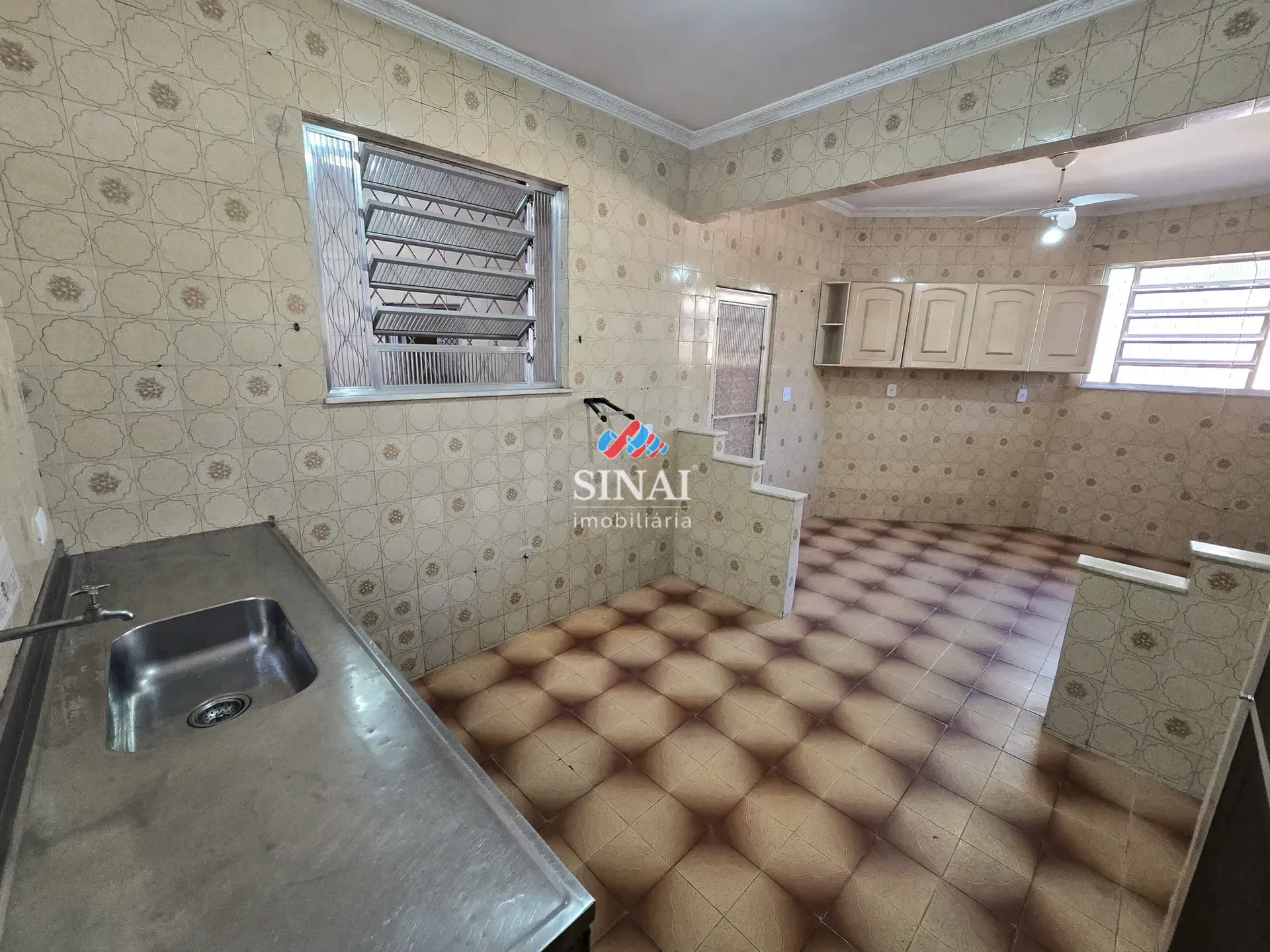 Casa com 4 quartos, 4 banheiros e 8 vagas — photo 36