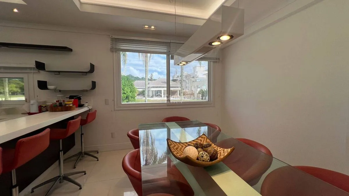 Casa mobiliada com 6 suítes e 1837 m² — photo 74