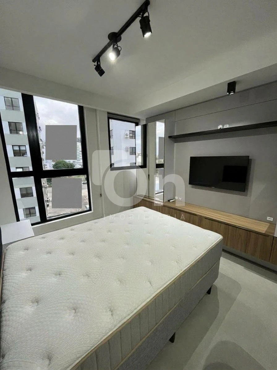 Floor-to-ceiling windows in a one-bedroom apartment, 32 m² — photo 21