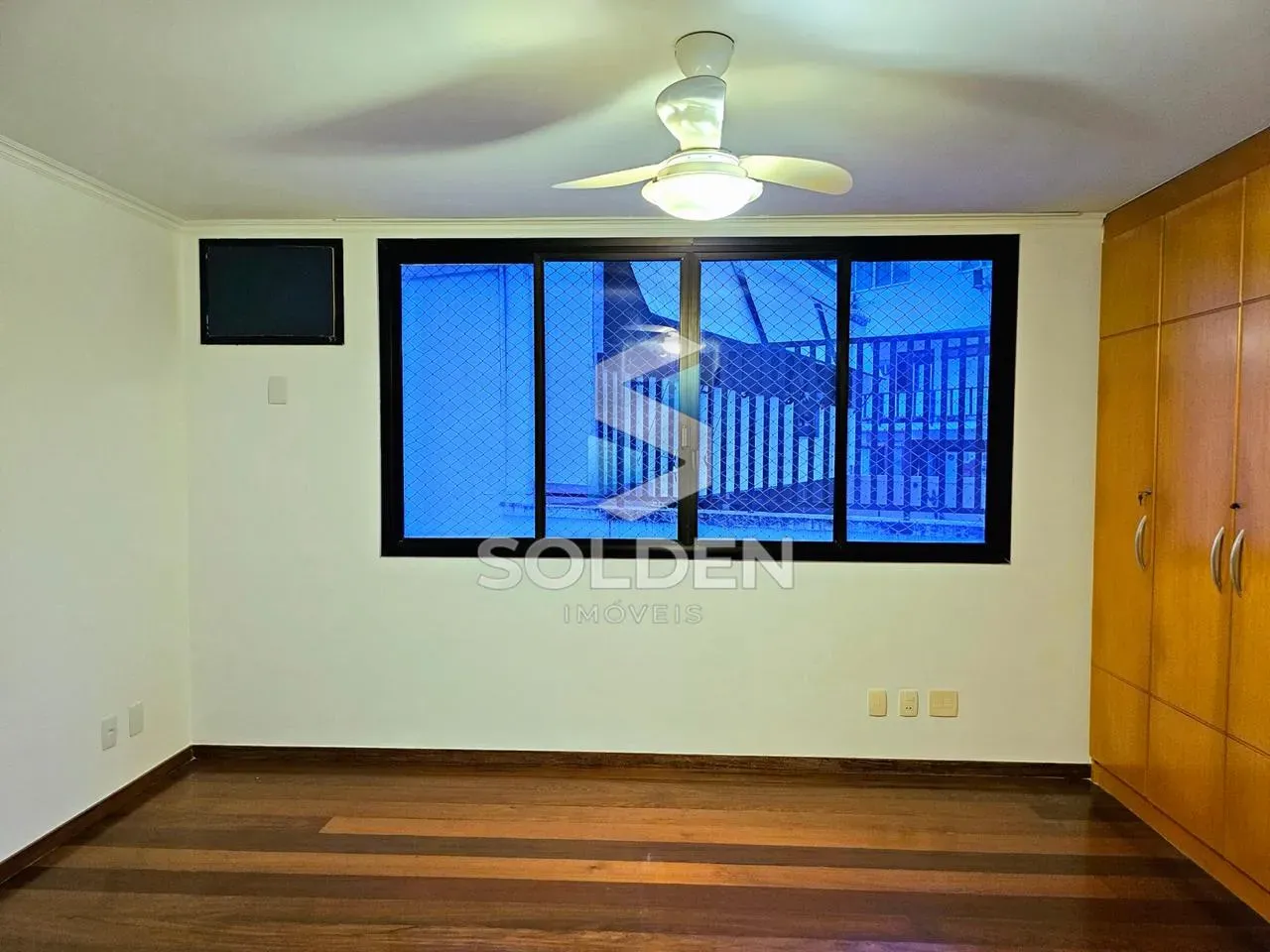 160 m² apartment with 3 bedrooms and 4 bathrooms — photo 20