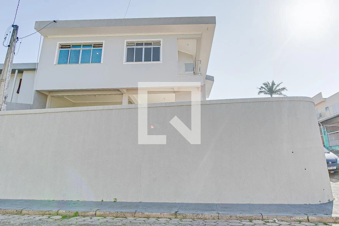 4-bedroom house with a garden in Florianópolis — photo 46