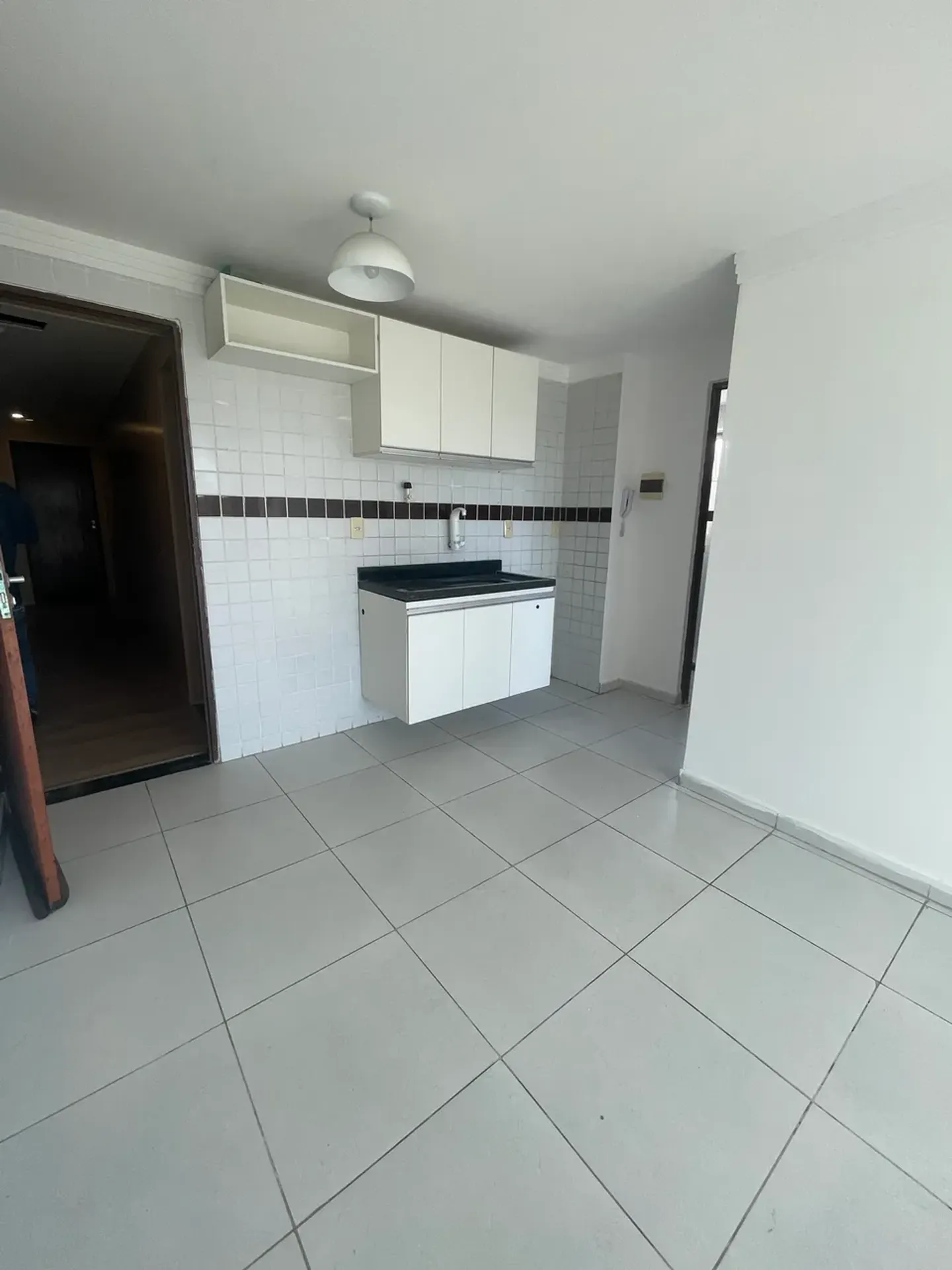One-bedroom apartment with a water view in João Pessoa — photo 32