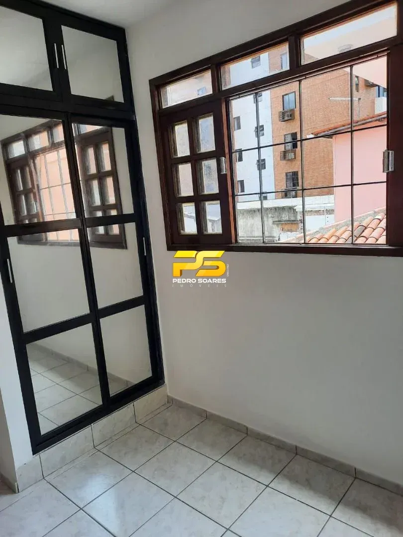 Loft with 1 bedroom, 1 bathroom and 42 m² — photo 4