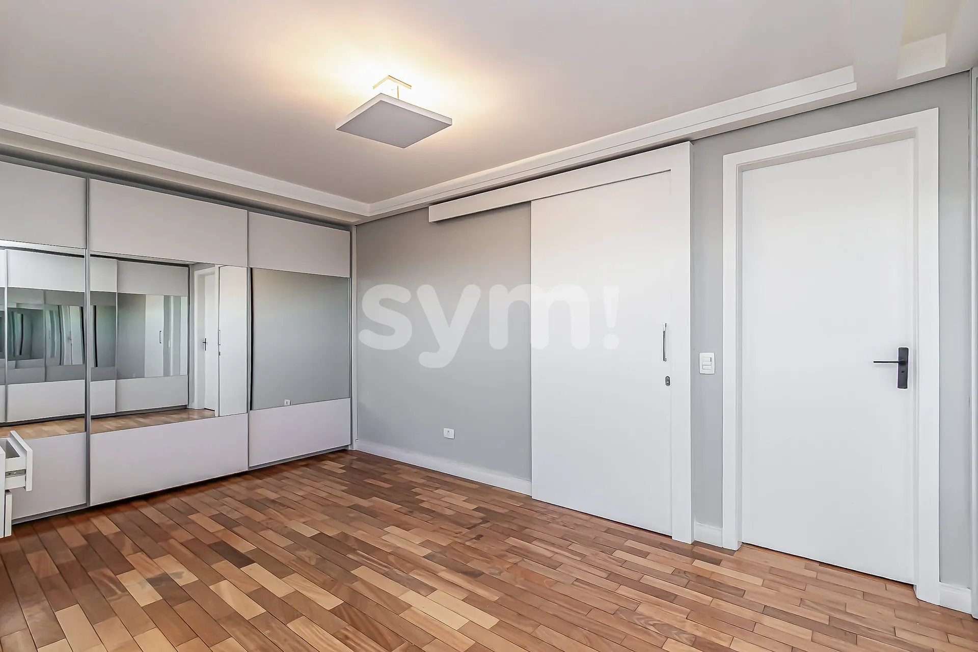 Apartamento mobiliado de 2 quartos com varanda envidraçada — photo 20