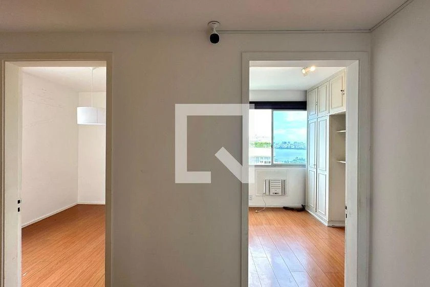 Вид на воду та 3 спальні: квартира 130 м² — photo 2