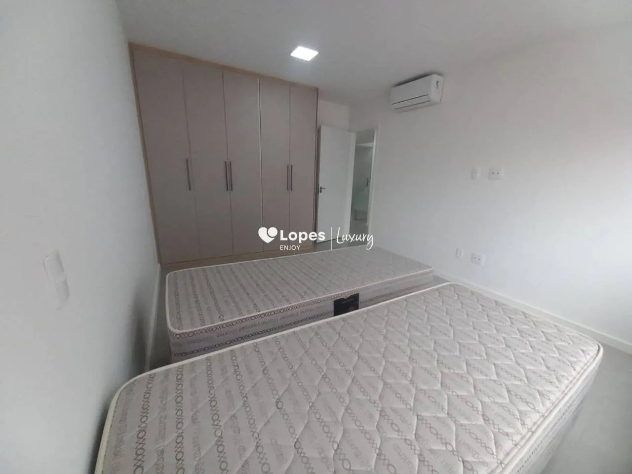 Unfurnished 4-bedroom house with 5 bathrooms and 329 m² — photo 34