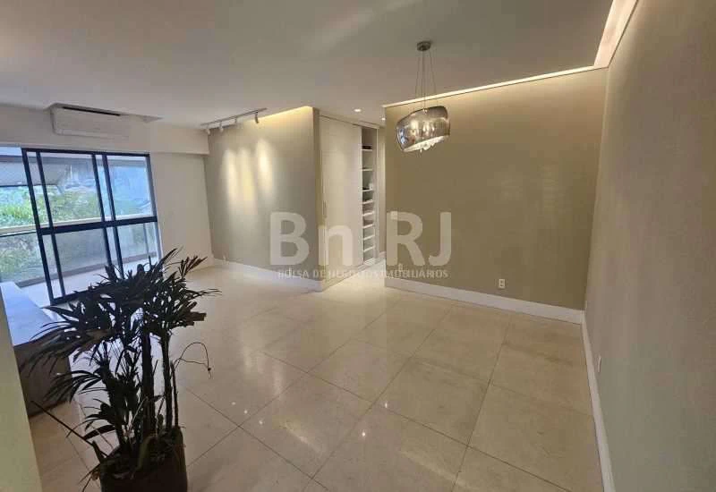 4-bedroom apartment 156 m² with 2 parking spots — photo 21