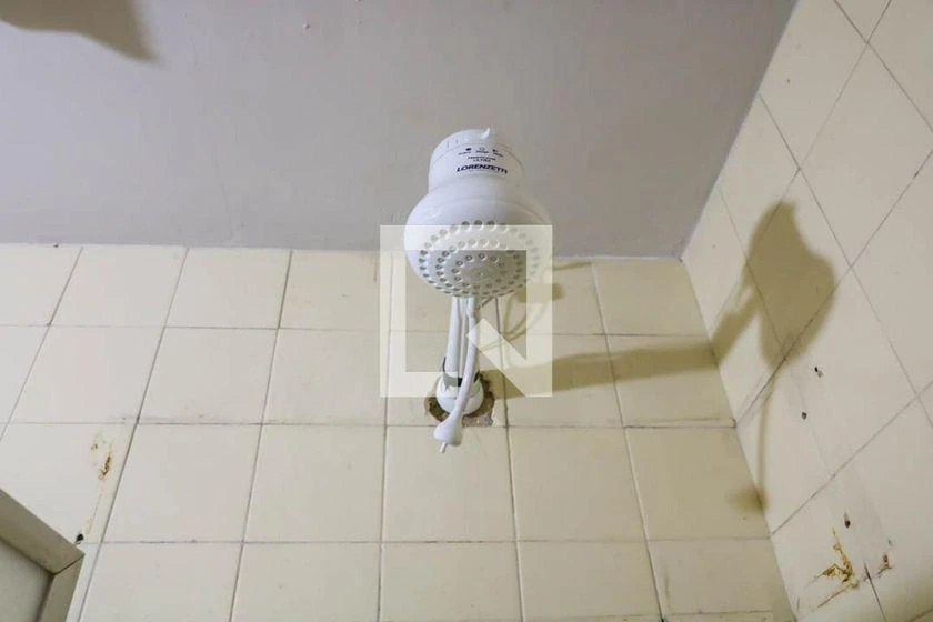 Furnished 2-bedroom apartment with 1 bathroom — photo 9