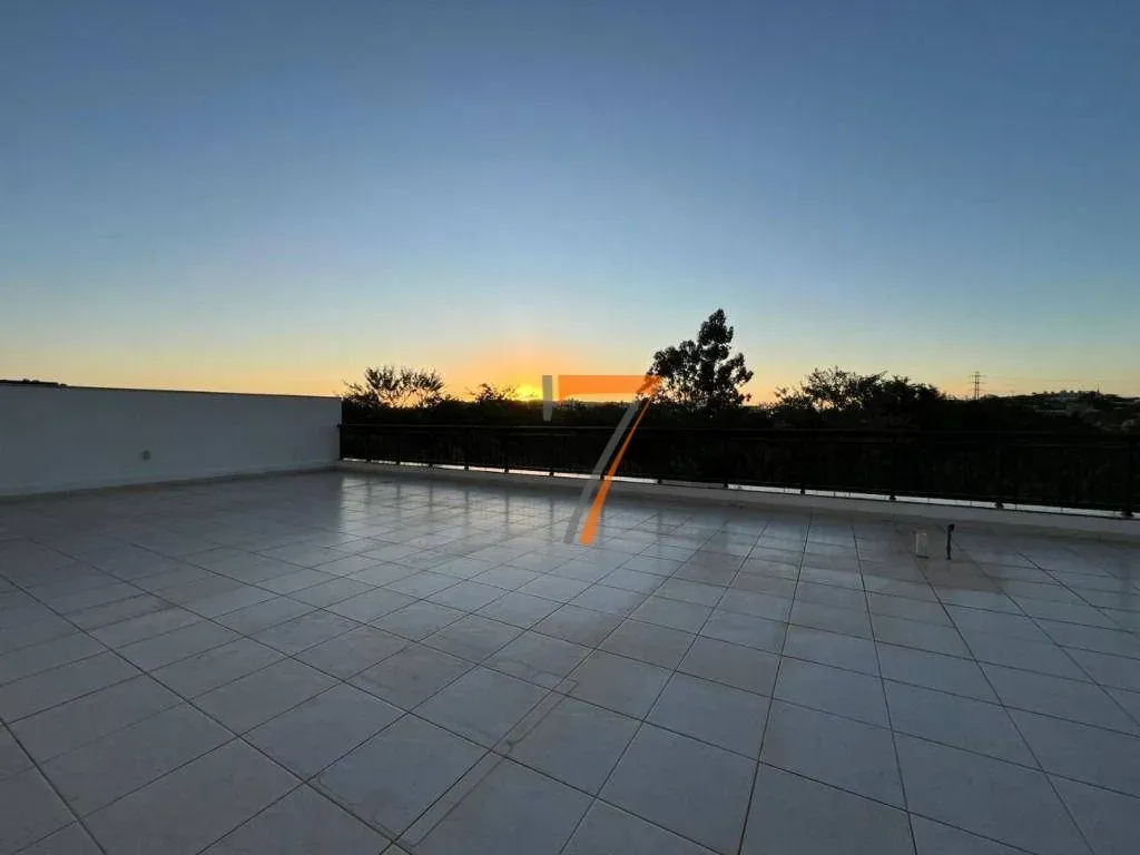 3-bedroom apartment with private garden and 337 m² — photo 25