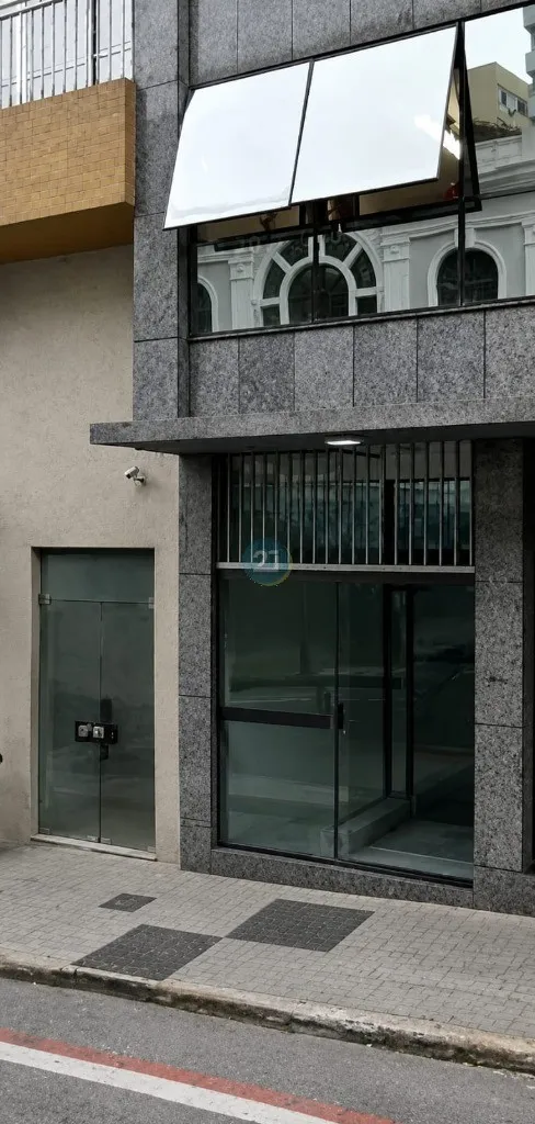 Apartment with open-plan kitchen and 1 bedroom — photo 14
