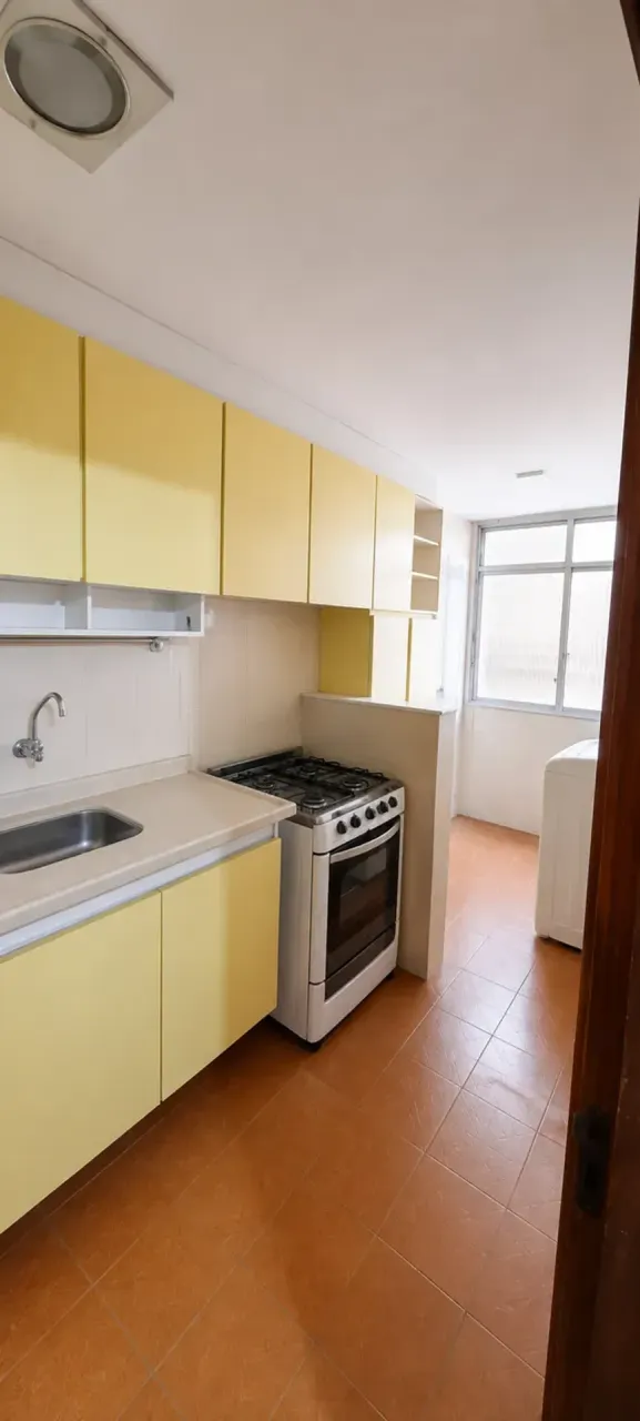 1-bedroom apartment with 2 bathrooms and a parking spot — photo 3