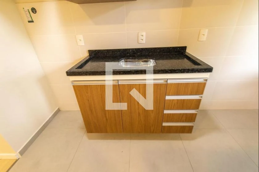 2-bedroom apartment with balcony and 1 parking space — photo 4
