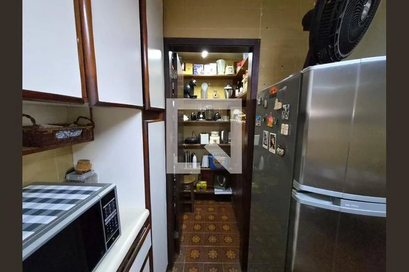 Квартира с 4 спальнями и застеклённым балконом — photo 3