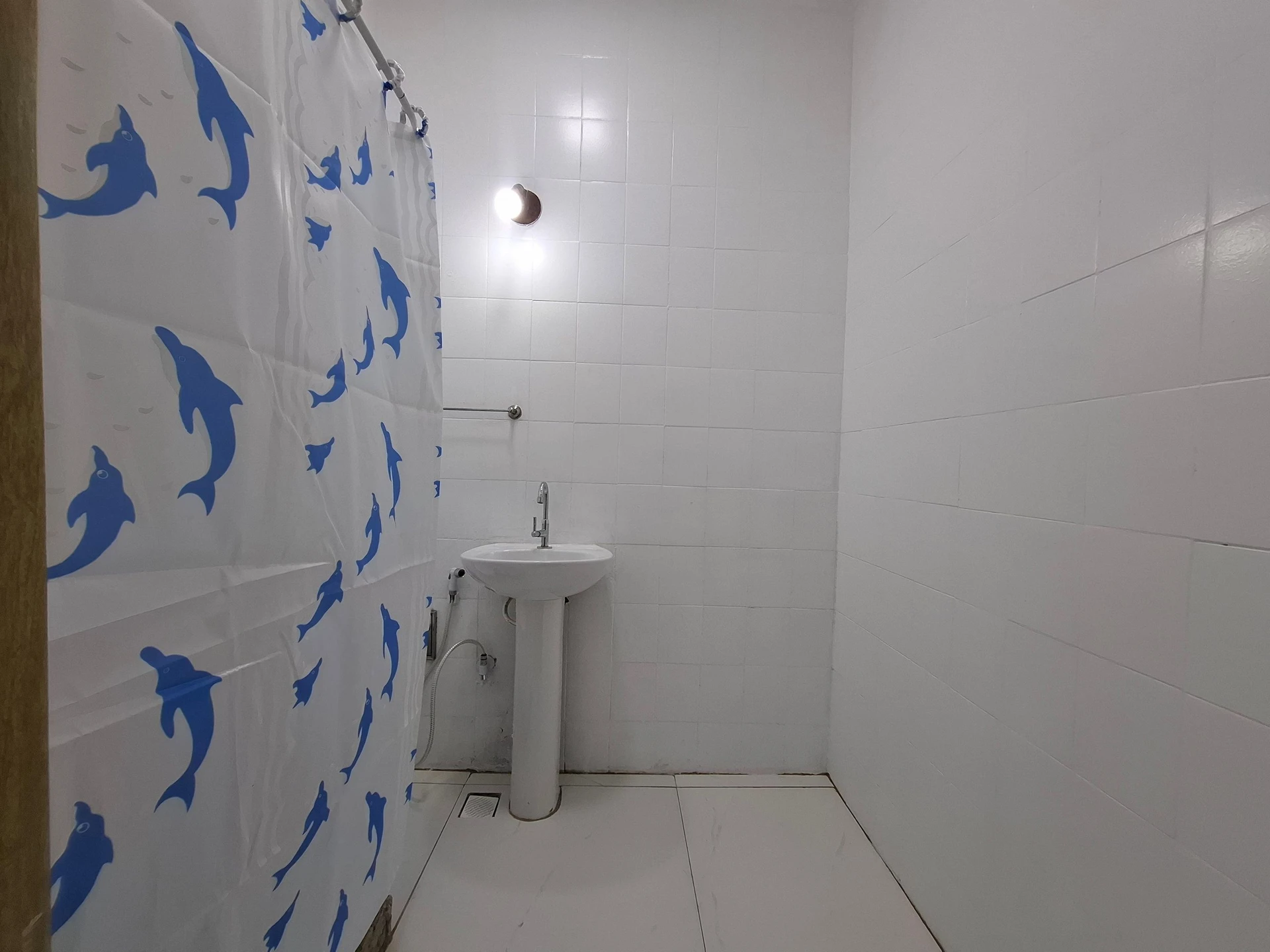 Apartamento sem mobília com 1 quarto e chuveiro elétrico — photo 4