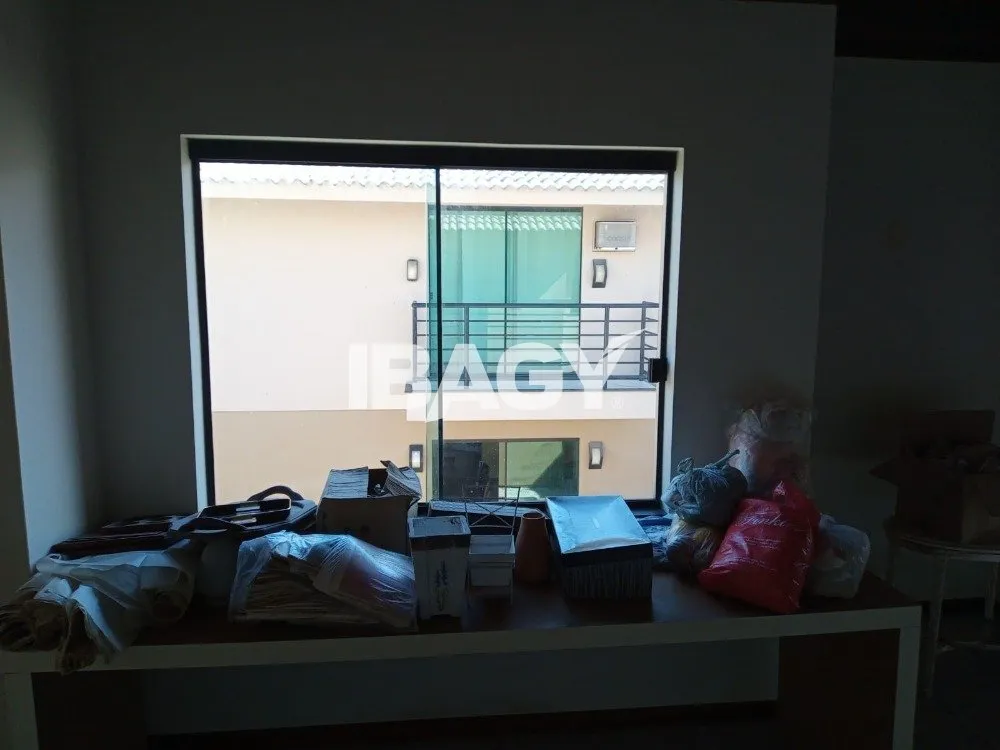 3-bedroom house with 1 suite and a separate kitchen — photo 16