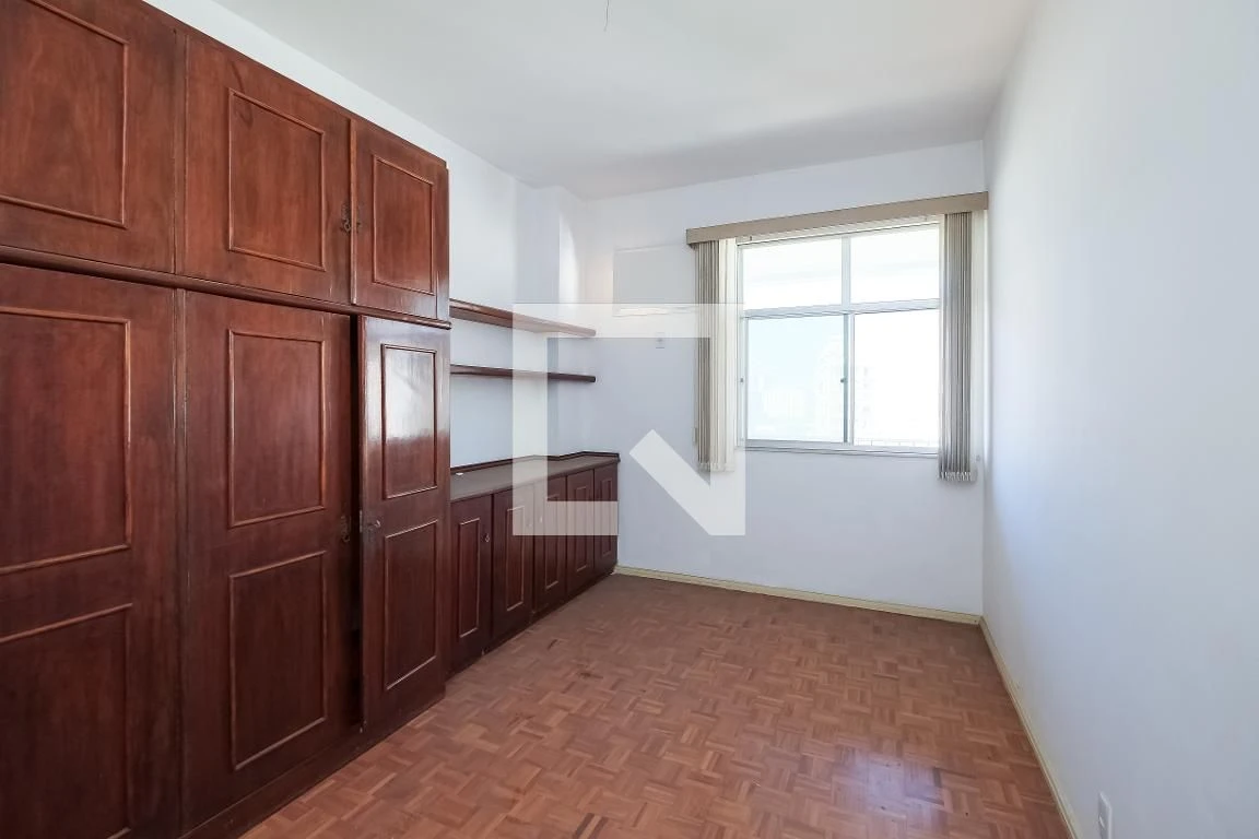 3-bedroom apartment with a mountain view in Rio de Janeiro — photo 37
