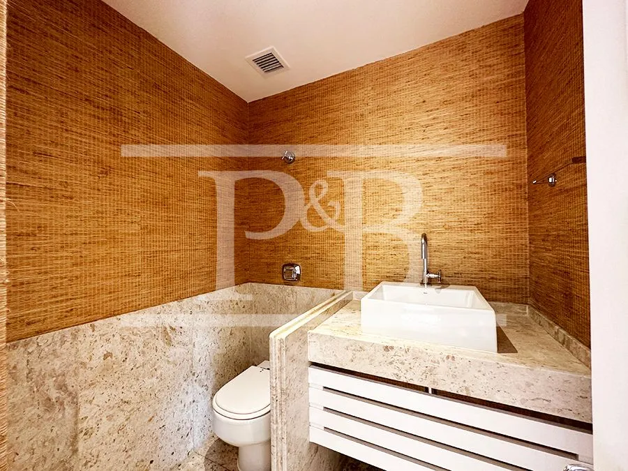 Квартира з 4 спальнями та балконом 410 м² — photo 14