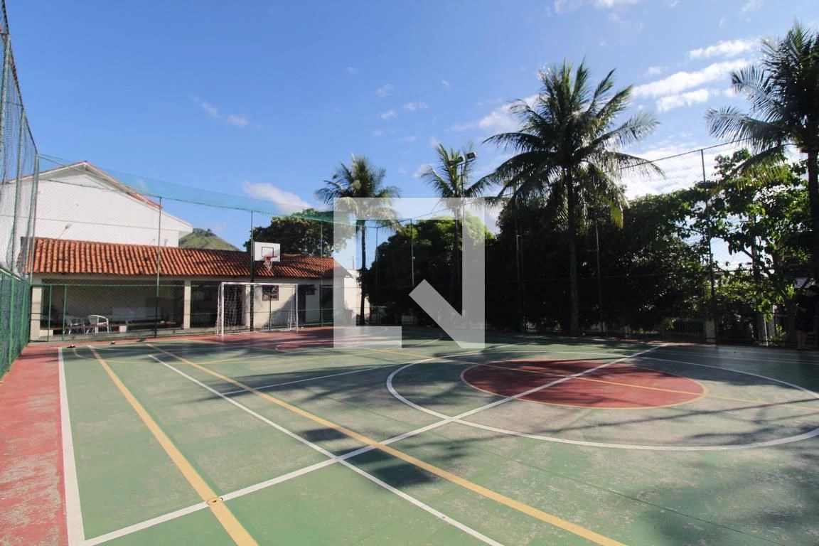 Furnished house with 4 en-suite bedrooms and private garden — photo 108