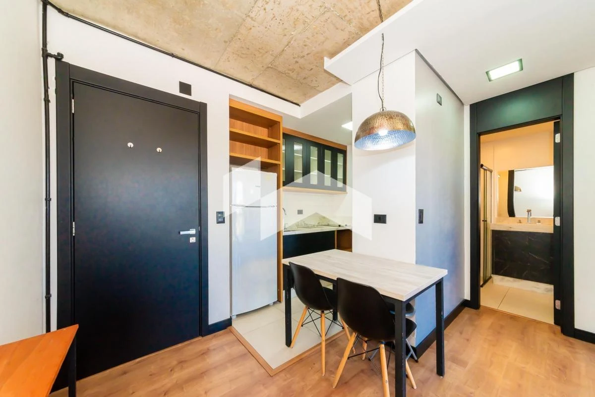 One-bedroom apartment with a washing machine in Curitiba — photo 14