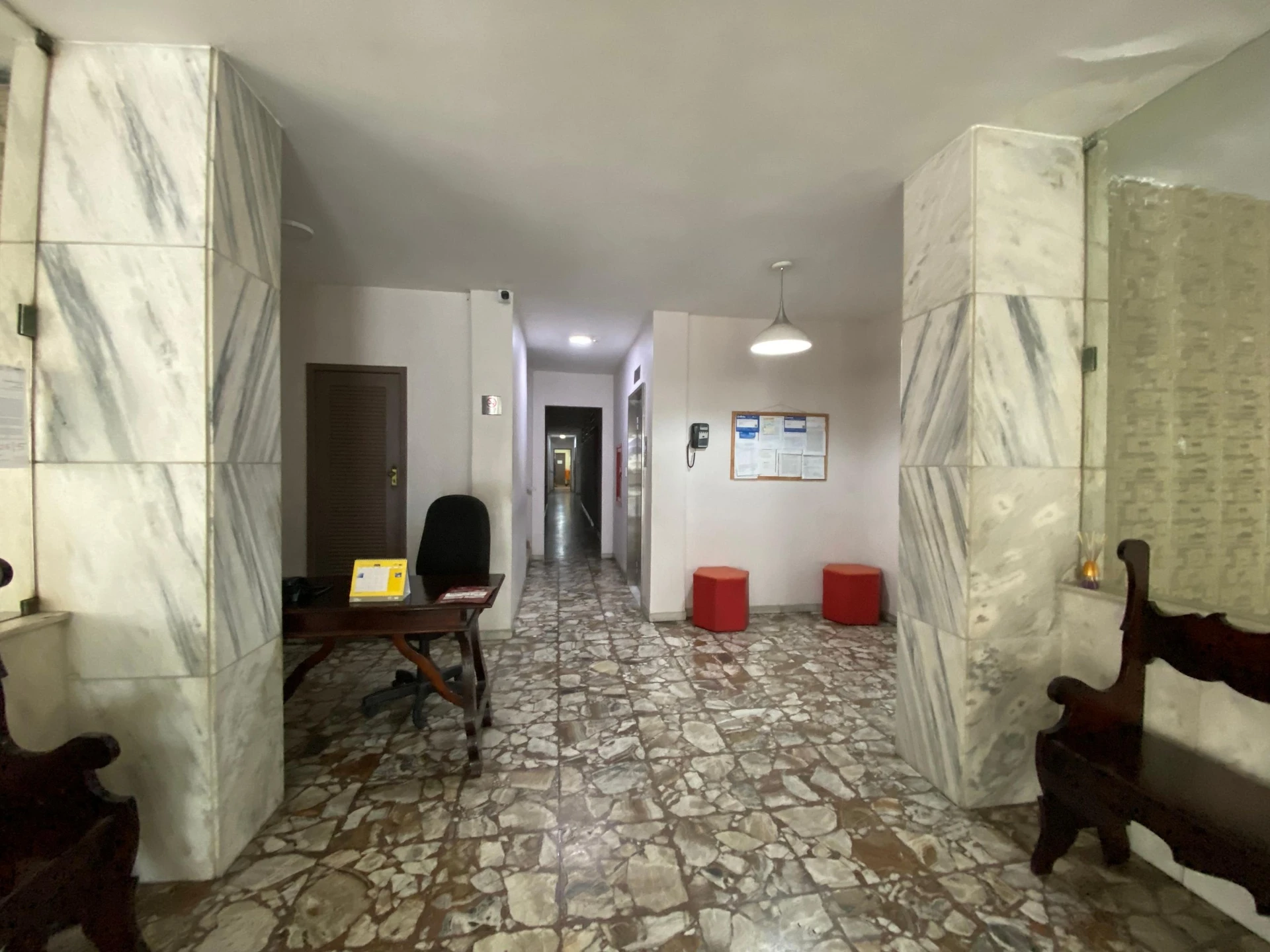 Квартира с 2 спальнями и рабочим местом — photo 23