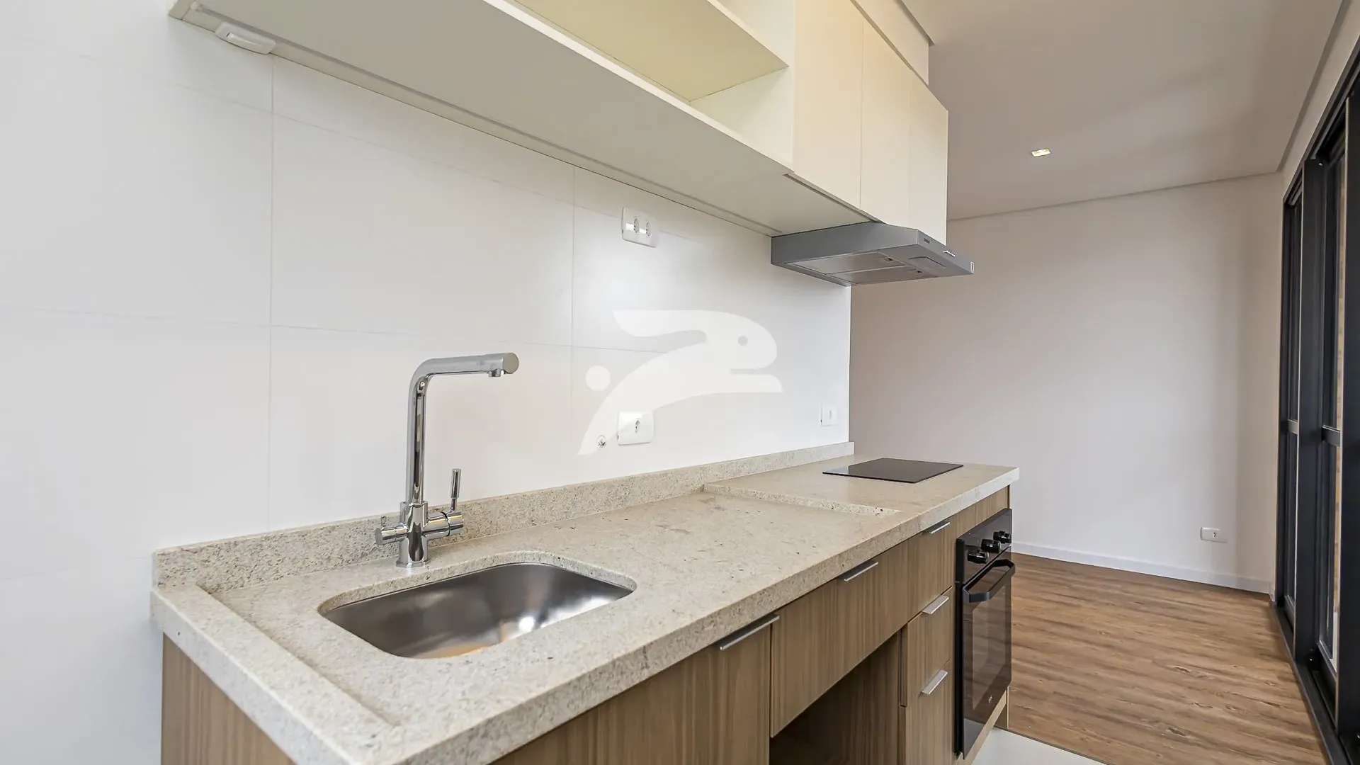 Unfurnished 94 m² apartment with 2 bedrooms and parking — photo 5