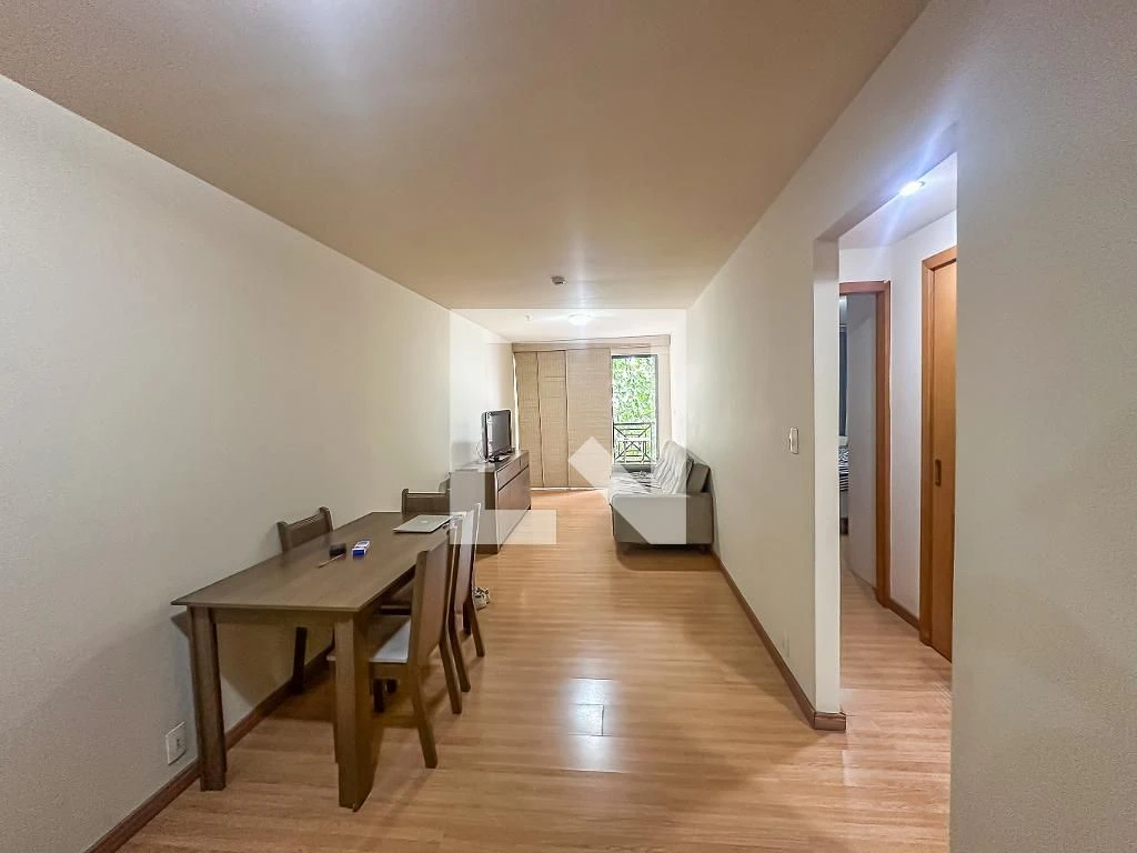 Furnished 2-bedroom apartment with built-in wardrobes — photo 34