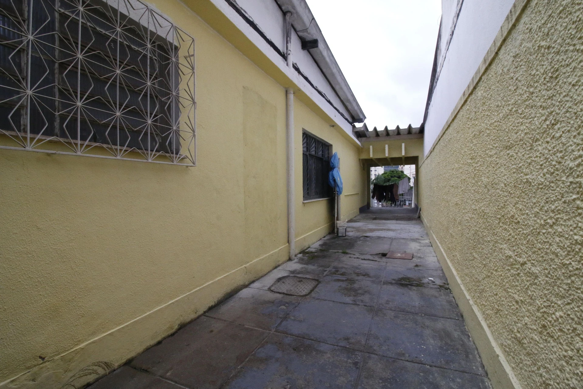 2 quartos e jardim: casa de 490 m² — photo 29