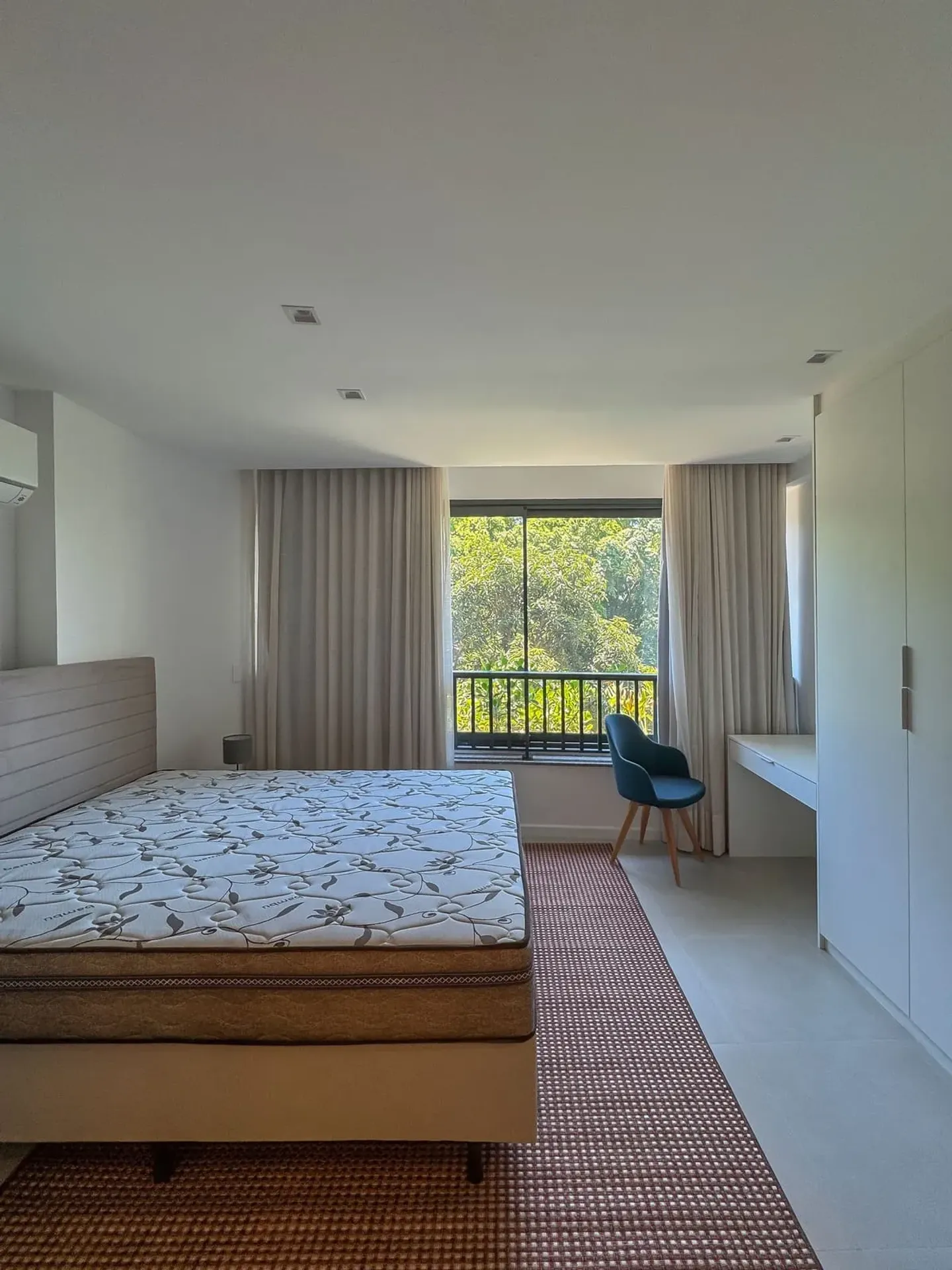 Furnished apartment, 35 m², with a home office — photo 12