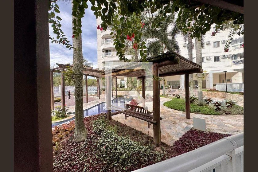 2-bedroom 87 m² apartment with parking and enclosed balcony — photo 31