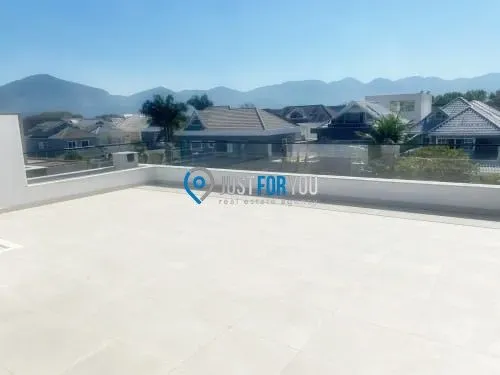 Casa com 5 dormitórios e cozinha integrada, 450 m² — photo 3