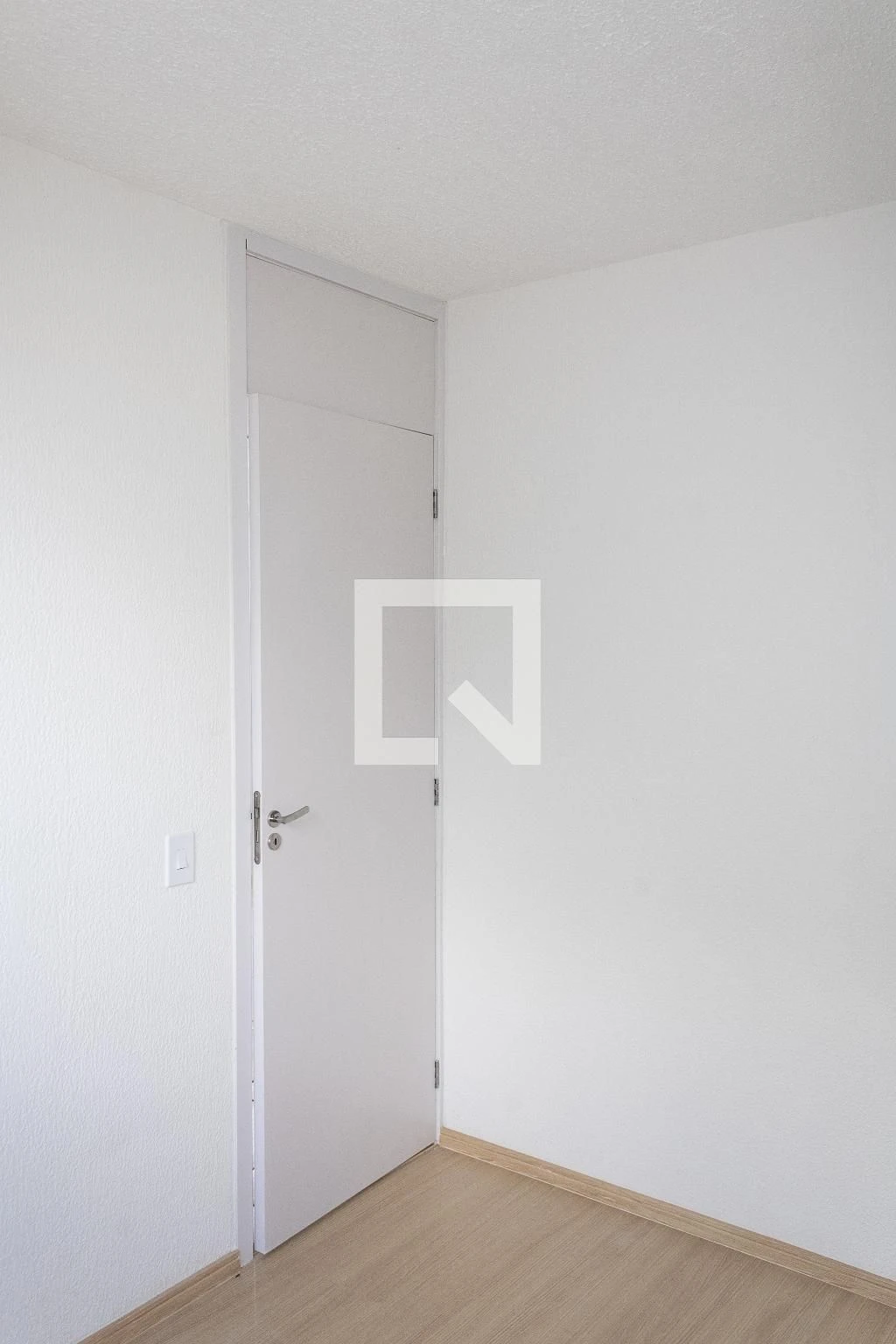 Unfurnished 2-bedroom apartment with an open-air pool — photo 41