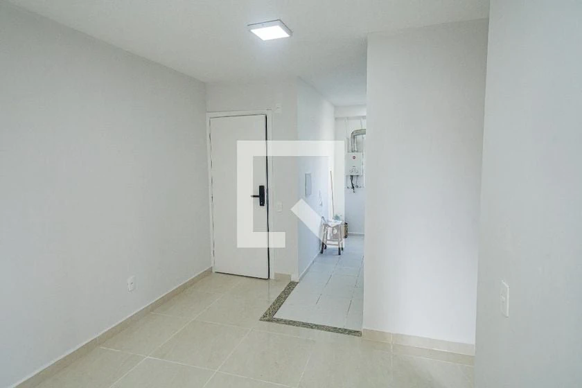 2-bedroom apartment with fitted kitchen cabinets — photo 10