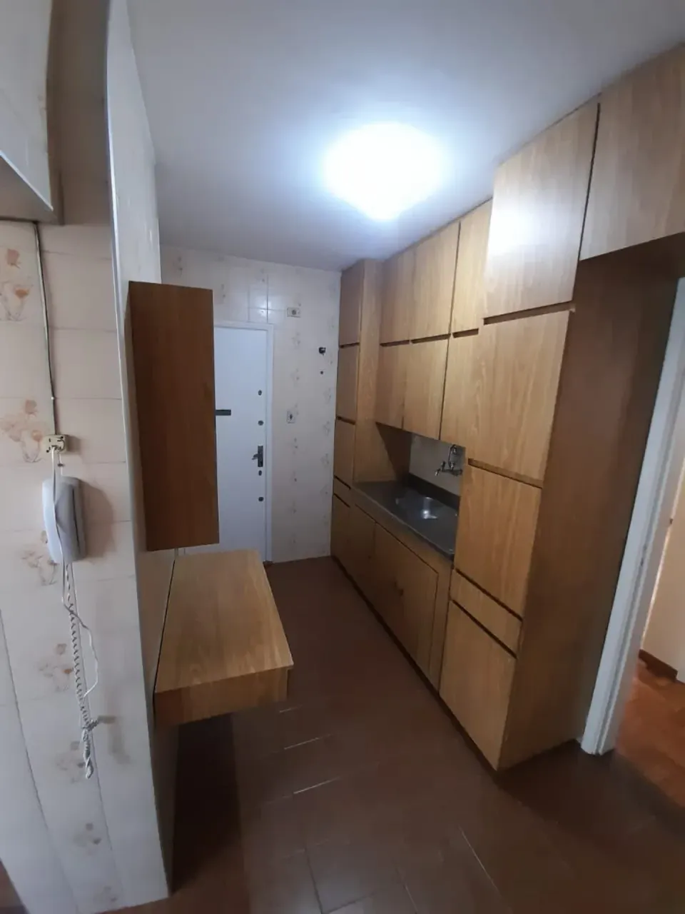 2-bedroom apartment with a walk-in closet — photo 5