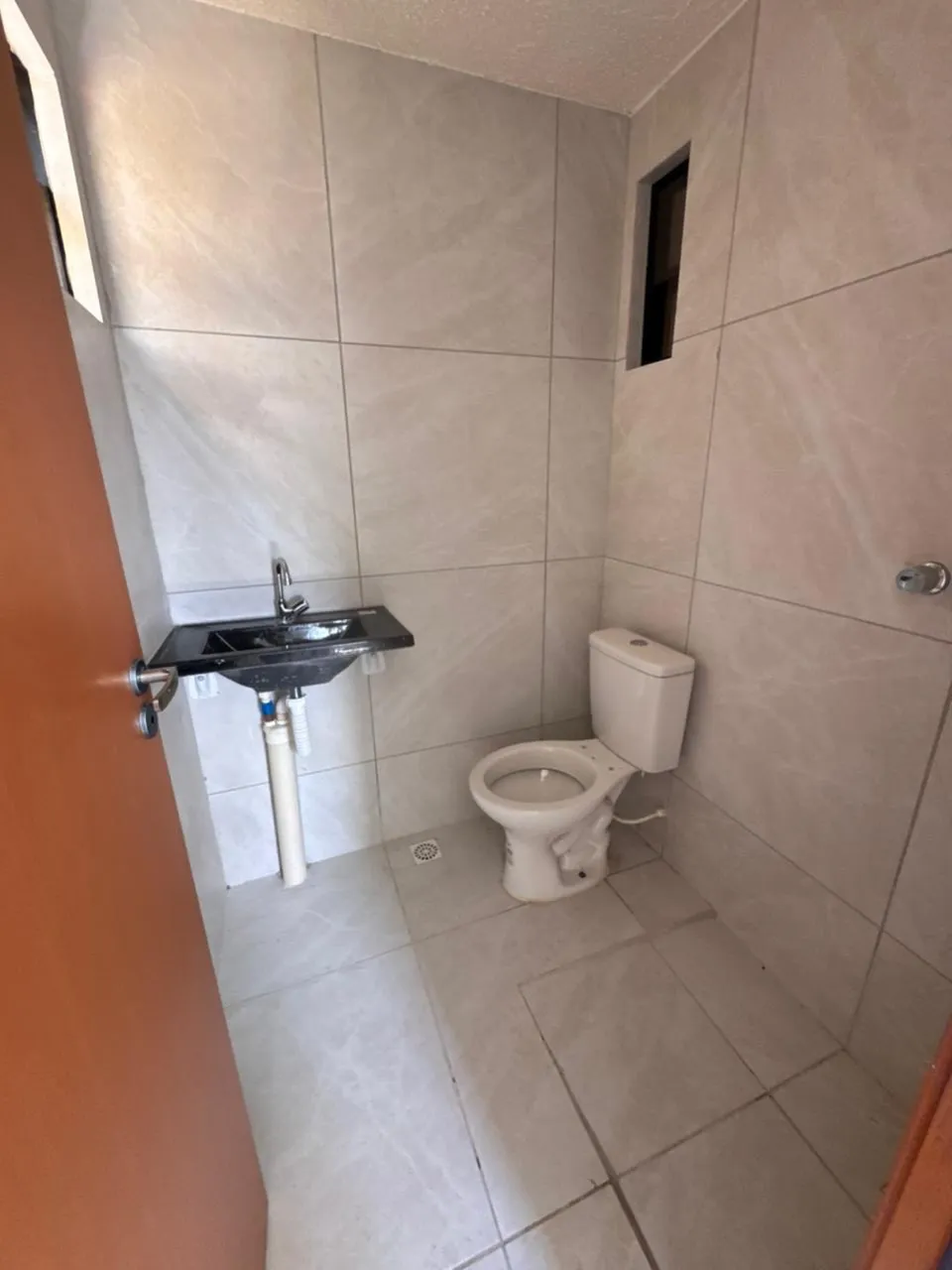 Квартира с 2 спальнями, 2 ванными и закрытой кухней — photo 6
