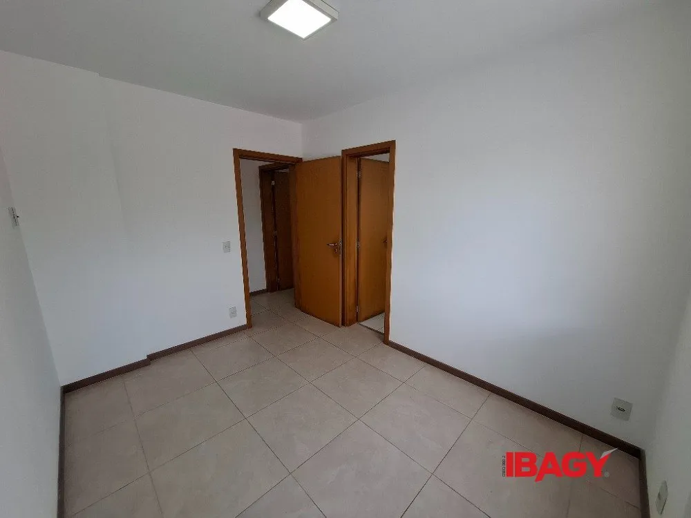 Apartment with 2 en-suite bedrooms, 243 m² and 1 space — photo 22
