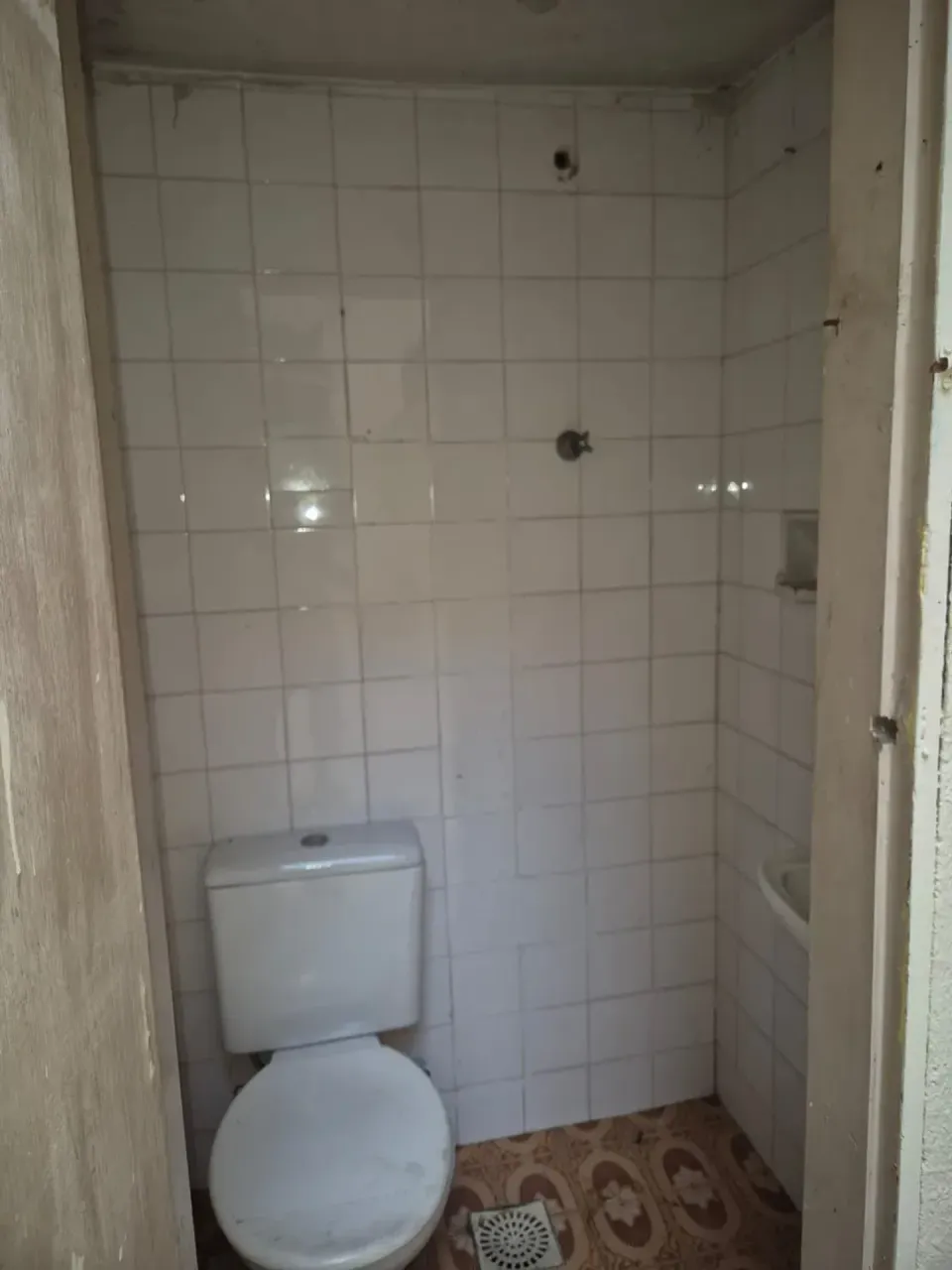 Unfurnished house with 5 bedrooms and 2 bathrooms — photo 15