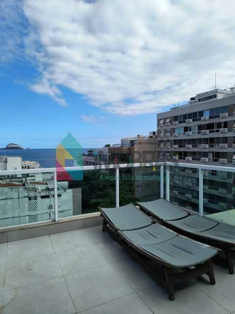 Triplex penthouse 660 m² with 3 suites and parking — photo 23
