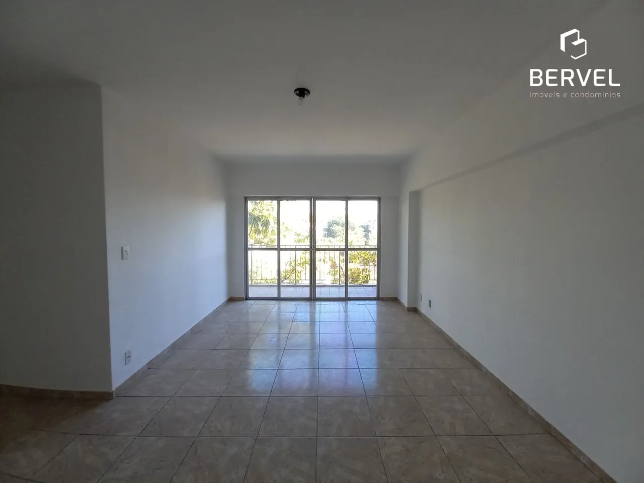2-bedroom apartment of 98 m² with balcony — photo 9