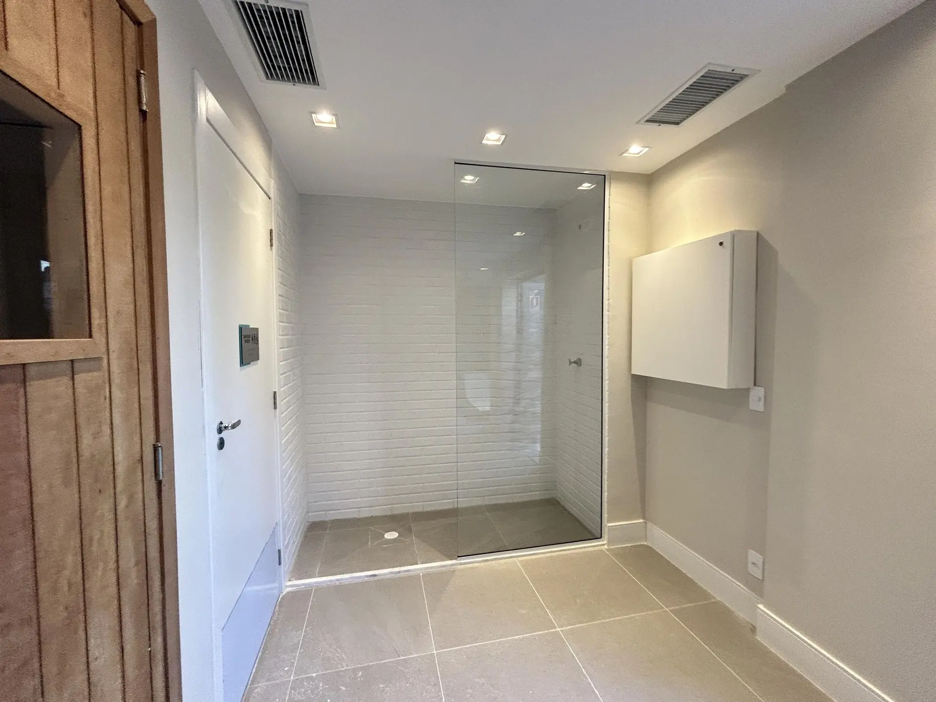 Apartamento mobiliado de 2 quartos com máquina de lavar — photo 54