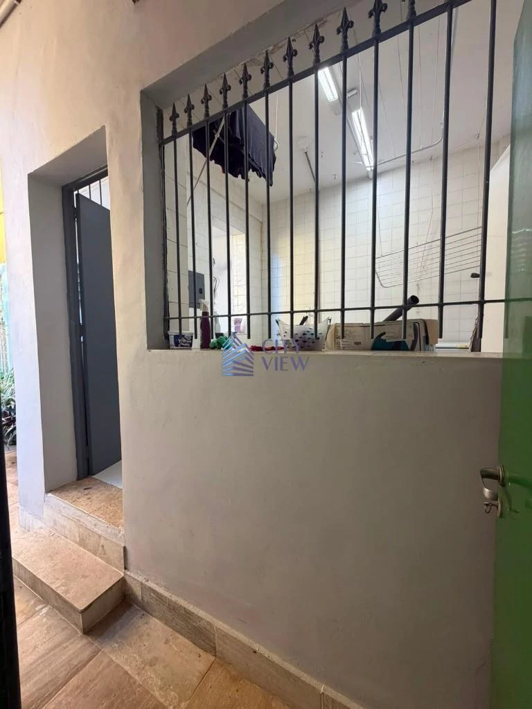 4-bedroom 500 m² house with 5 bathrooms — photo 45