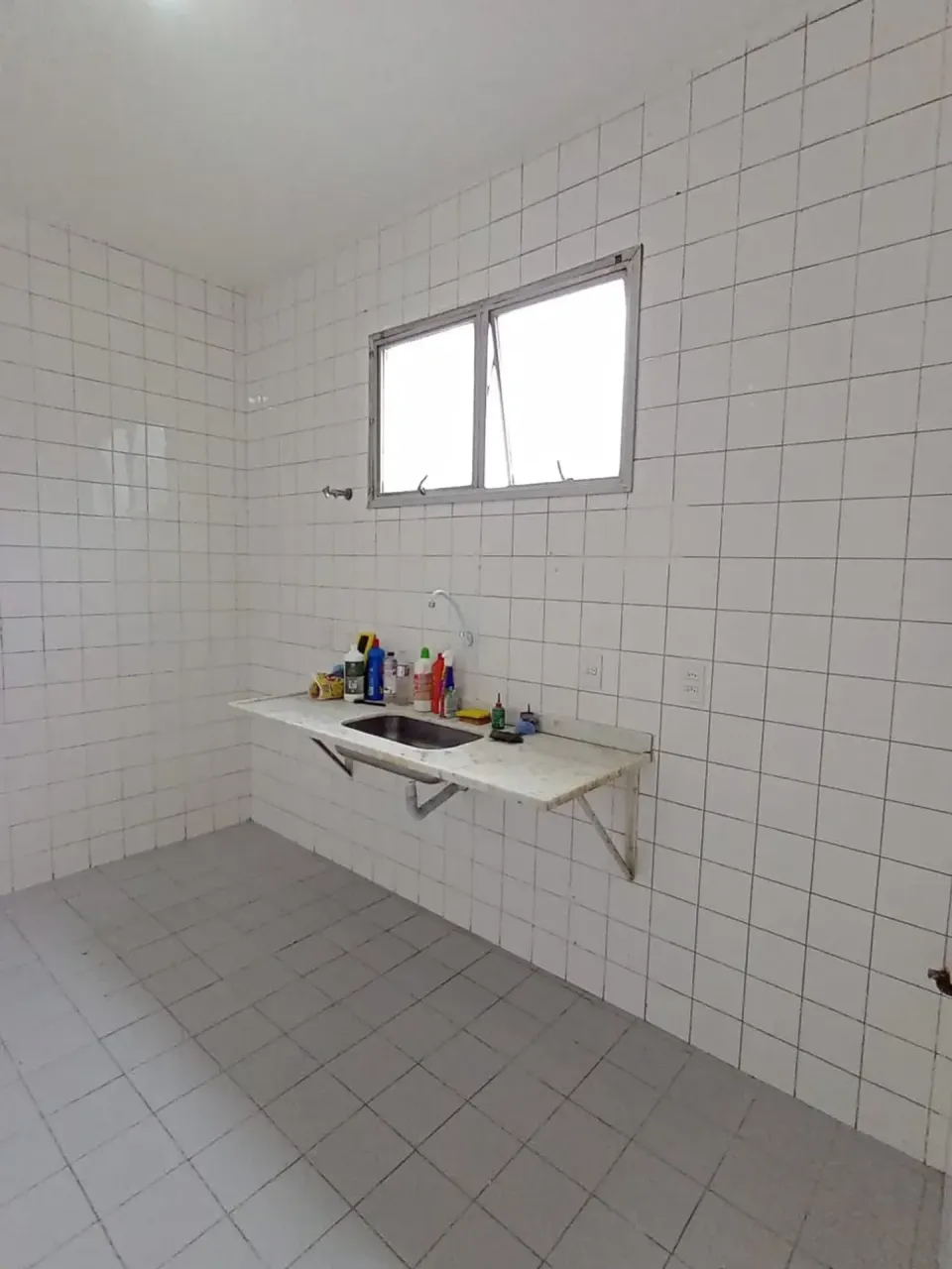 98 m² apartment with 2 bedrooms and 2 bathrooms — photo 14