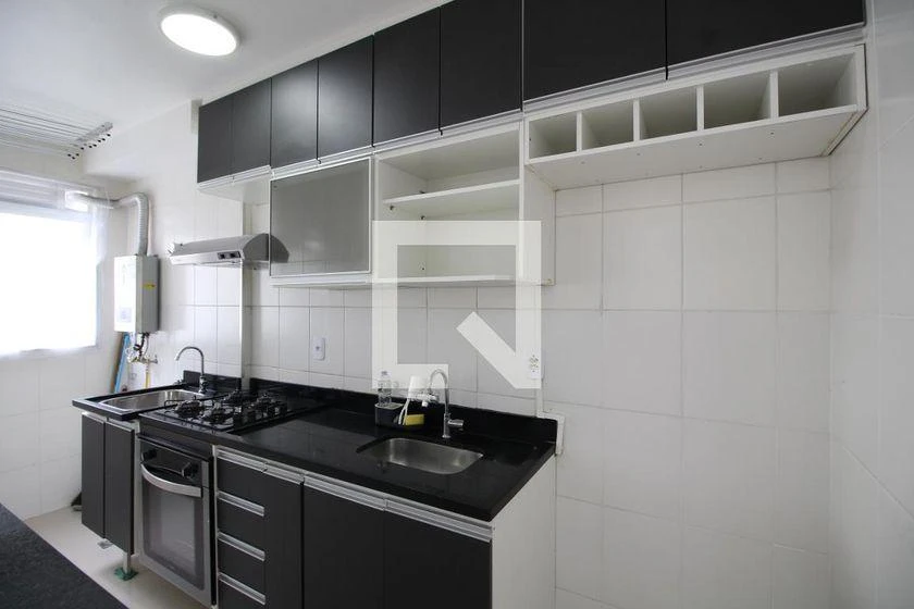 Apartamento de 2 quartos em condomínio com piscina — photo 13
